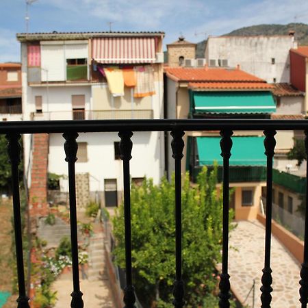 Hostal Zaguan Talaveruela 외부 사진