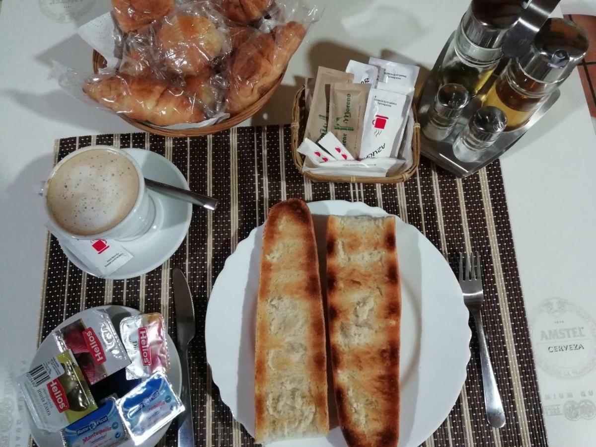 Hostal Zaguan Talaveruela 외부 사진